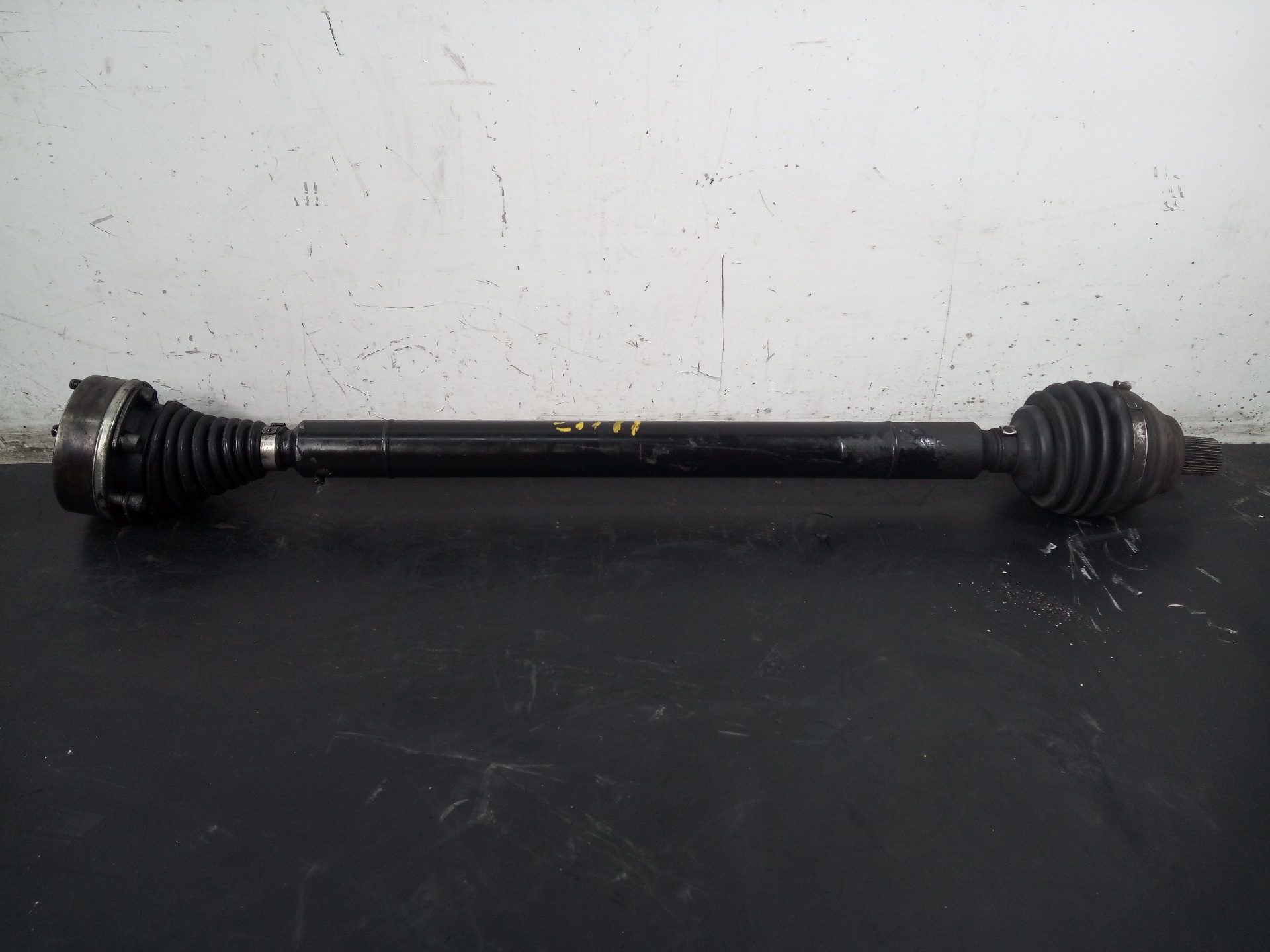 SKODA Yeti 1 generation (2009-2018) Front Right Driveshaft P1-A6-14 20967442