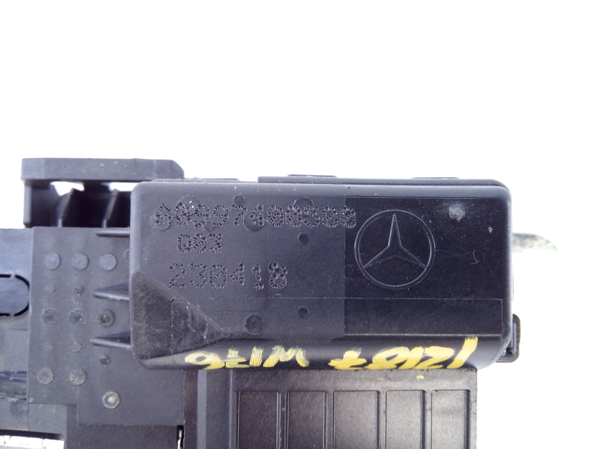 MERCEDES-BENZ A-Class W176 (2012-2018) Bagklaps bagklaplås A0997600500,E1-A2-47-2 24516215