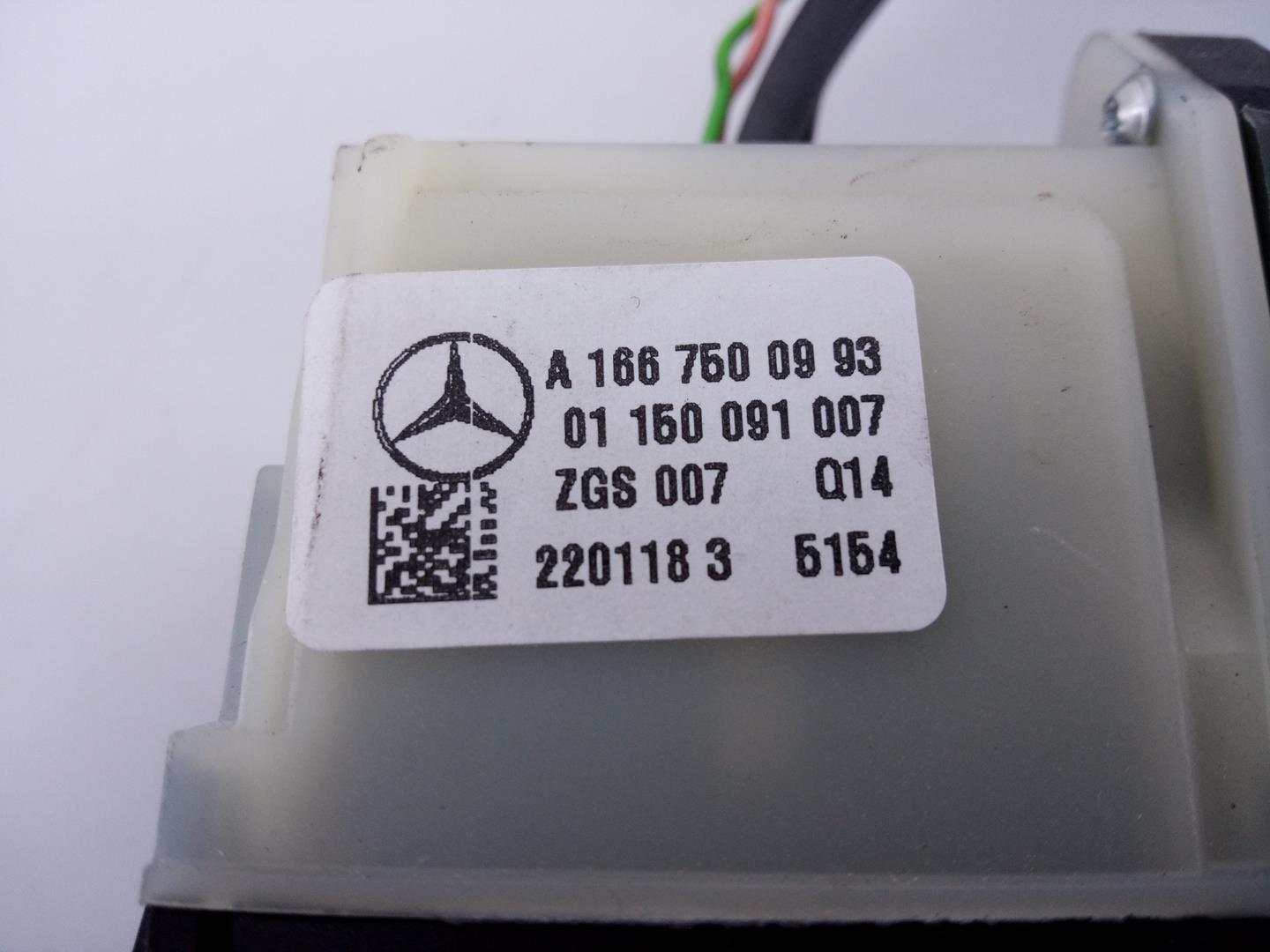 MERCEDES-BENZ A-Class W176 (2012-2018) Другие кузовные детали A1667500993,01150091007,E3-A1-10-1 24516196