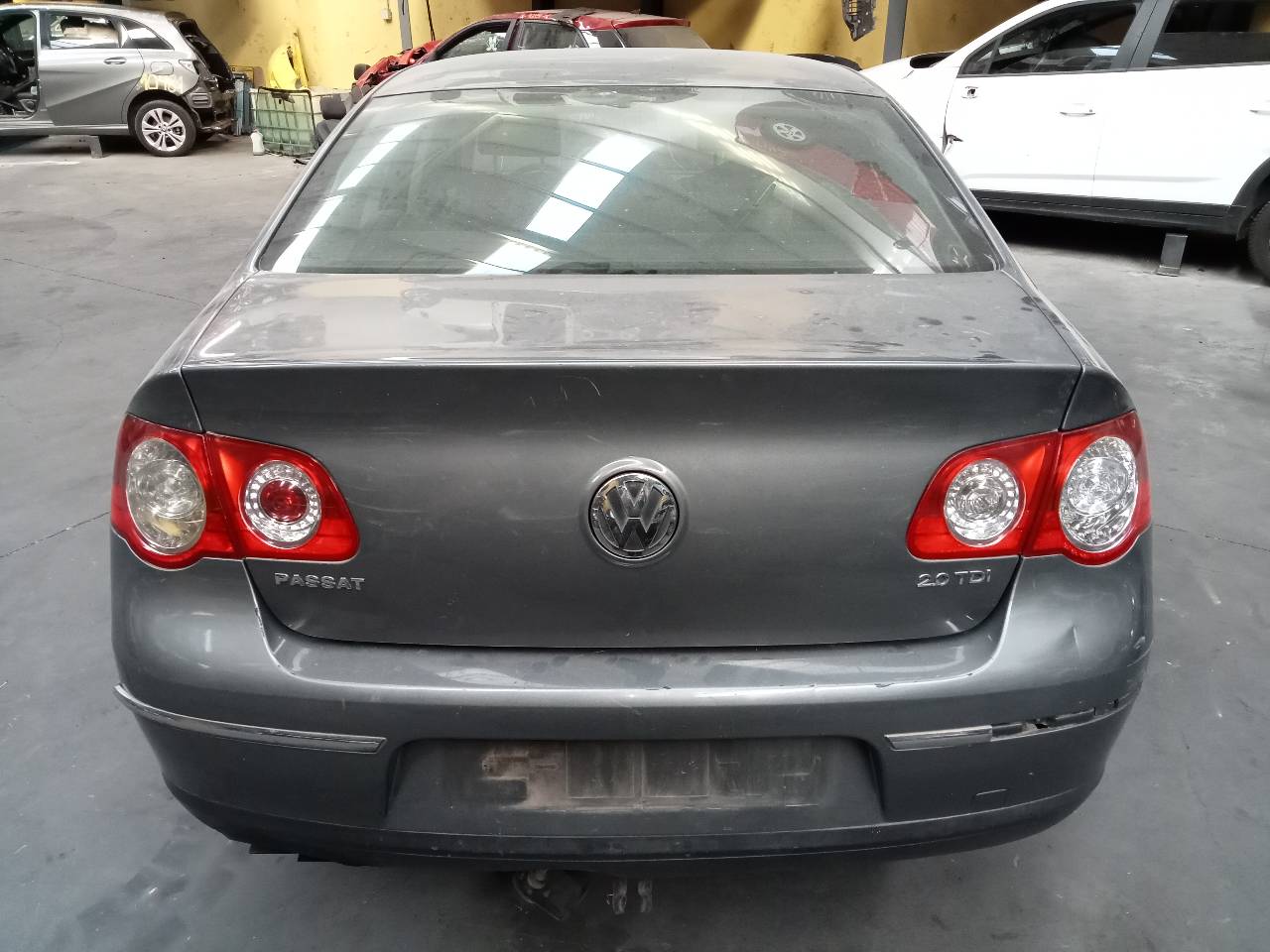 CHEVROLET Passat B6 (2005-2010) Другая деталь 3C0880204D,E1-B6-47-2 20959512