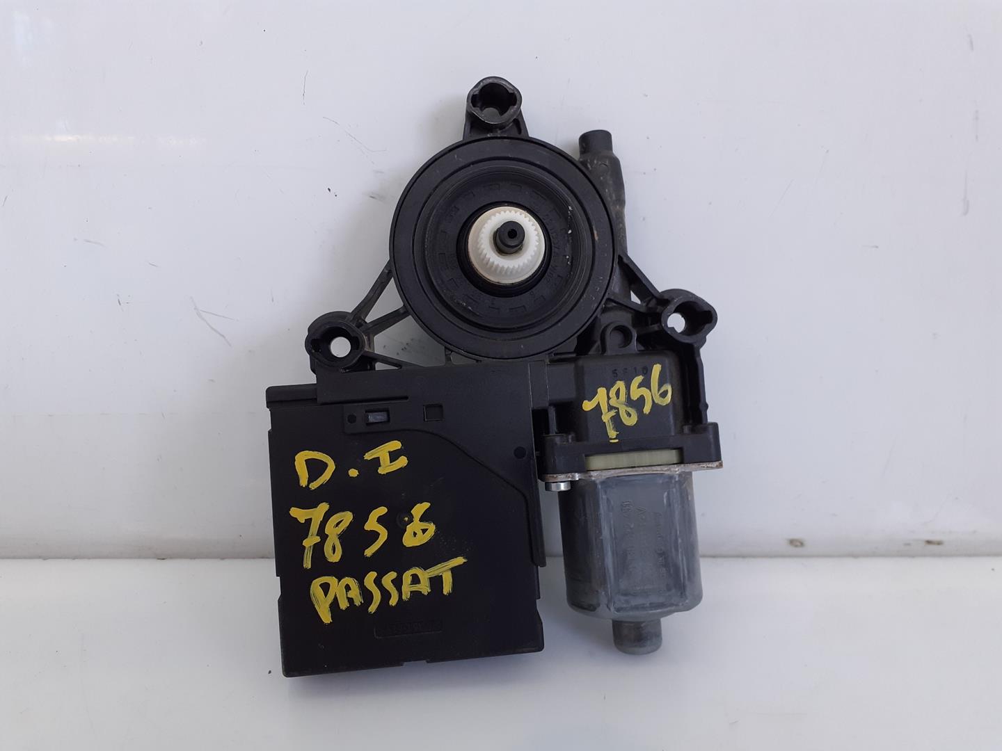 VOLKSWAGEN Passat B7 (2010-2015) Front Left Door Window Regulator Motor 980851317,3AA959701,E2-A1-8-1 21793393