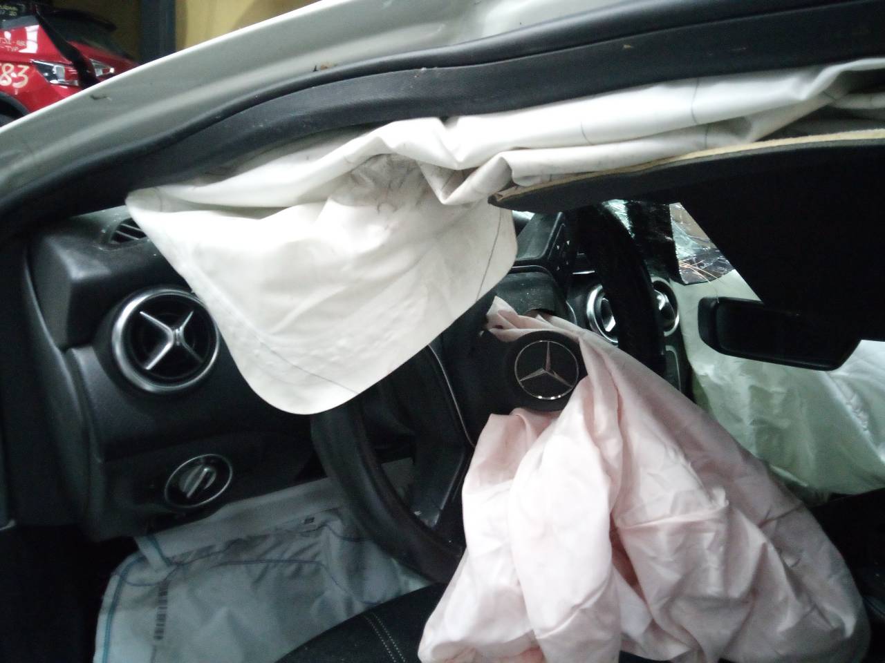 MERCEDES-BENZ A-Class W176 (2012-2018) Πλήμνη πίσω δεξιού τροχού 18693904