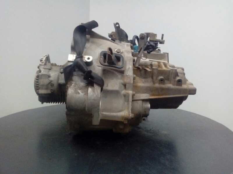 NISSAN X-Trail T30 (2001-2007) Gearbox 8H5,M1-B4-69 18564060