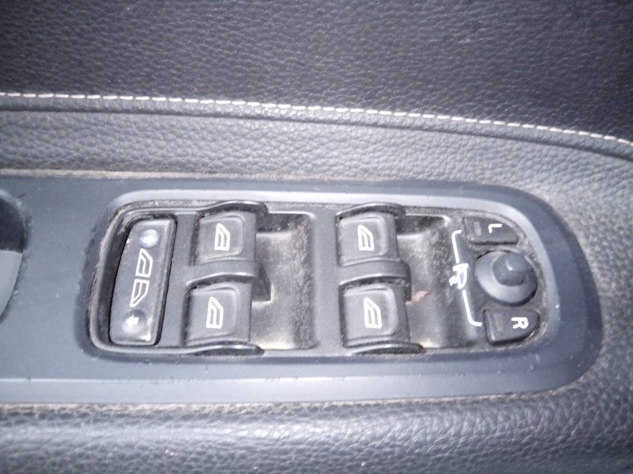 VOLVO C70 2 generation (2005-2013) Front Left Door Window Switch 26272347