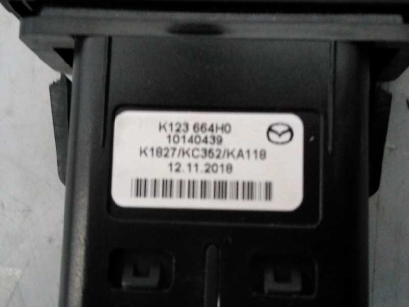 MAZDA CX-5 1 generation (2011-2020) кнопка опасности K123664H0,E3-B5-28-3 18564767