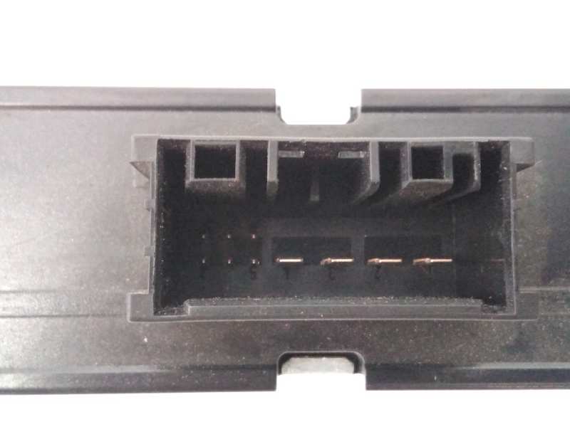 BMW 1 Series E81/E82/E87/E88 (2004-2013) Alte unități de control 8ES00947920,E3-A2-28-1 18500344