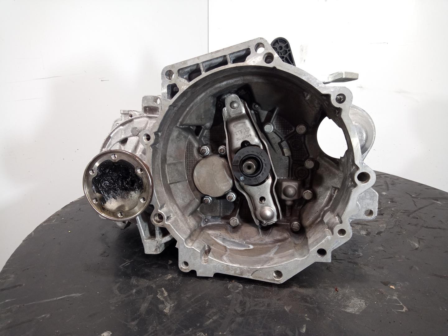 AUDI A3 8V (2012-2020) Gearbox RSK,M1-A1-136 20143829