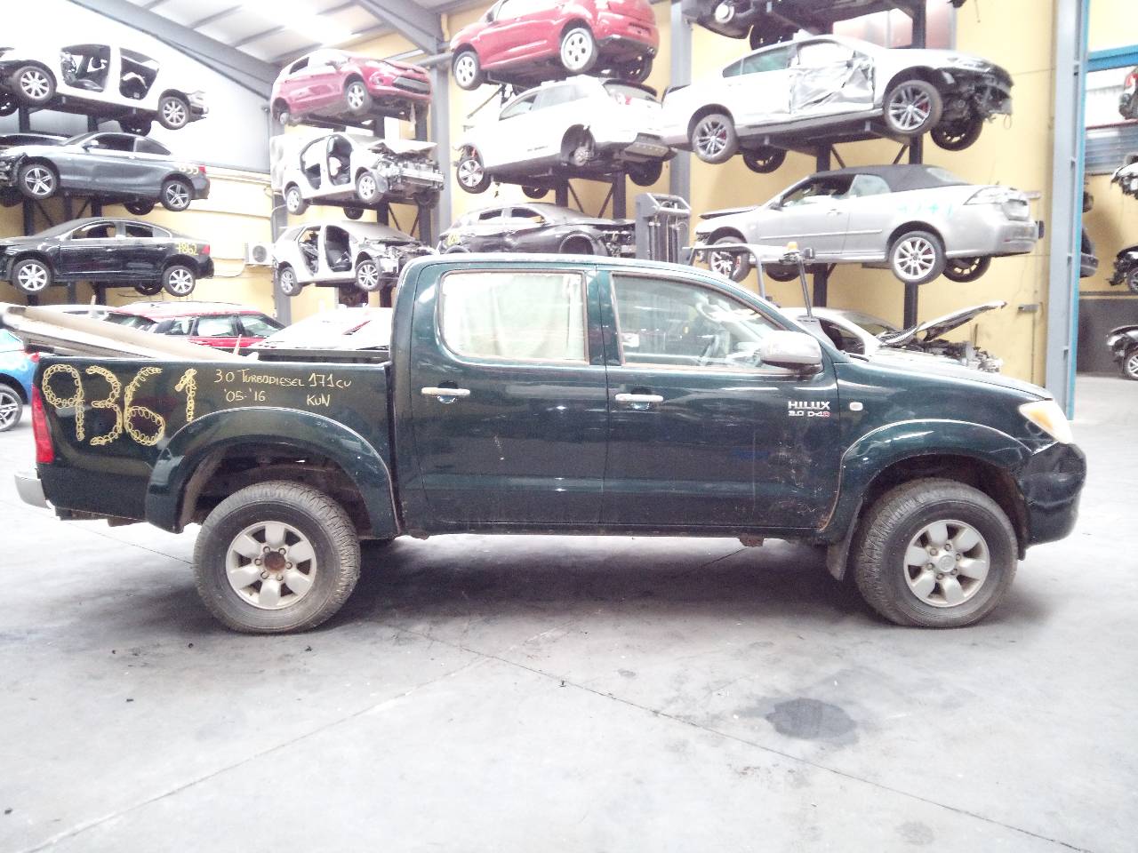 TOYOTA Hilux 7 generation (2005-2015) Galinių dešinių durų stiklo pakelėjas 857200K020, E2-B4-4-1 24035808