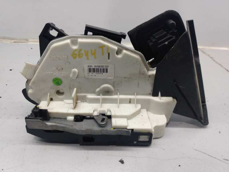 SKODA Yeti 1 generation (2009-2018) Rear Left Door Lock E1-A5-40-1 18513663