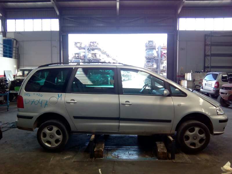 SEAT Alhambra 1 generation (1996-2010) Блок управления двигателем 038906019FC, 0281010751, E2-A1-23-3 18542184