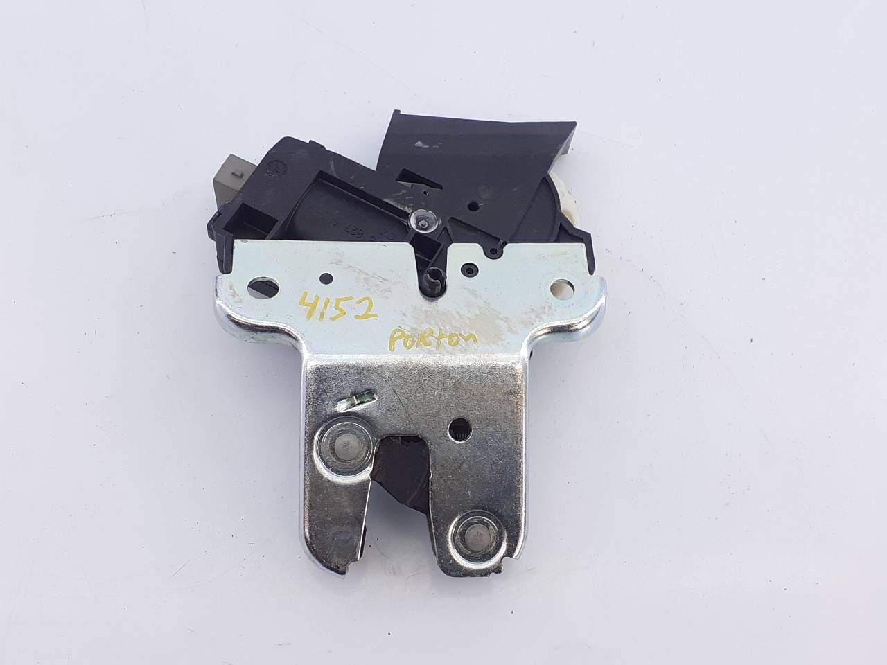 CHEVROLET Passat B6 (2005-2010) Tailgate Boot Lock 4F5827505D,E1-B6-4-1 18369473