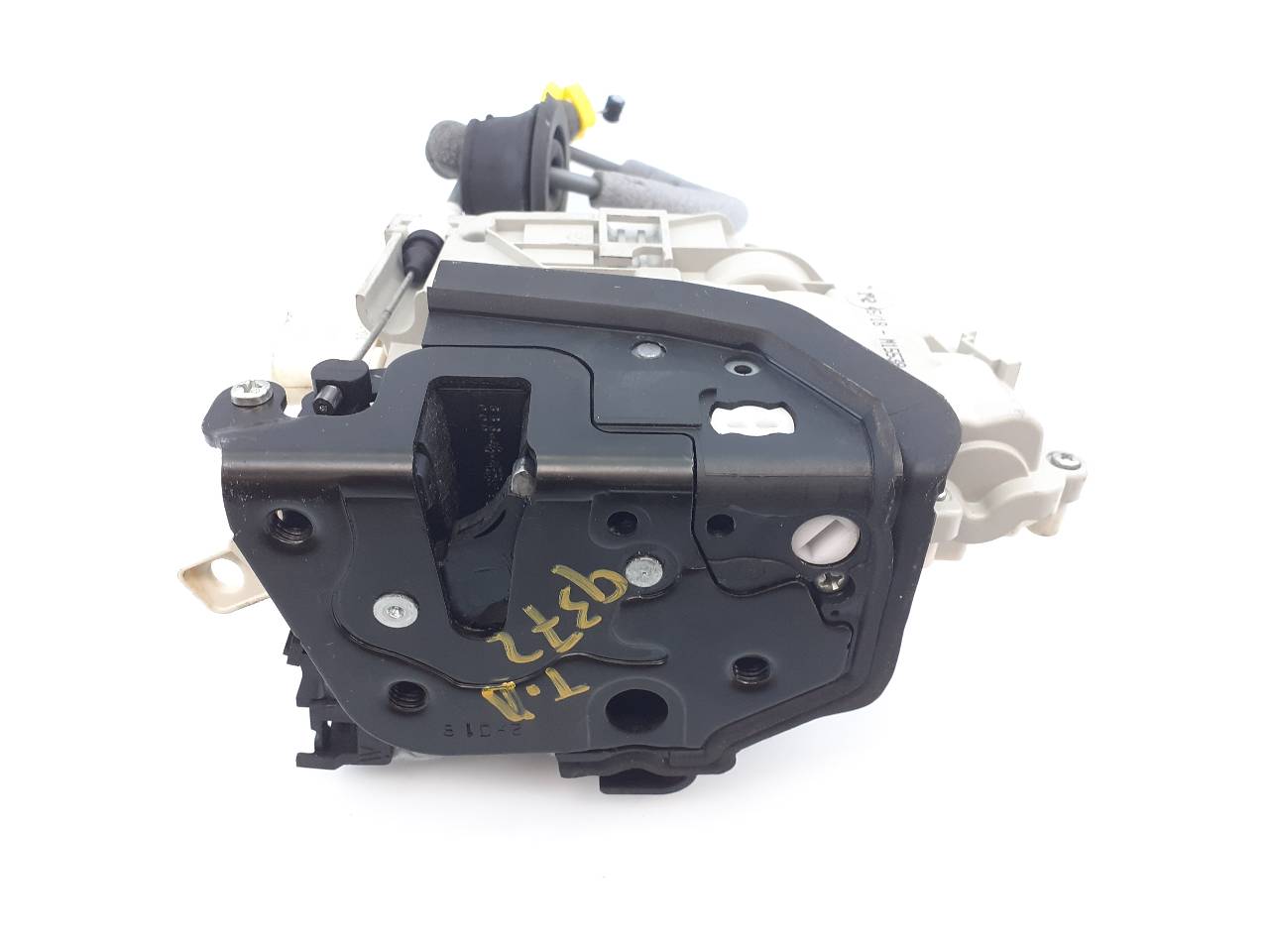 AUDI A4 B9/8W (2015-2024) Oikean takaoven lukko 4G0839016H,E1-B6-11-2 18747672