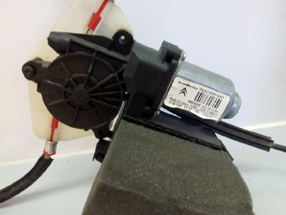 Elevalunas delantero derecho RHJ 9682495580 de Citroen C4 picasso 2007-2013 136 CV - pieza usada