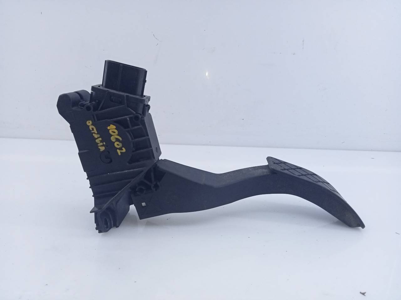 SKODA Octavia 3 generation (2013-2020) Throttle Pedal 5Q1723503K 24060480