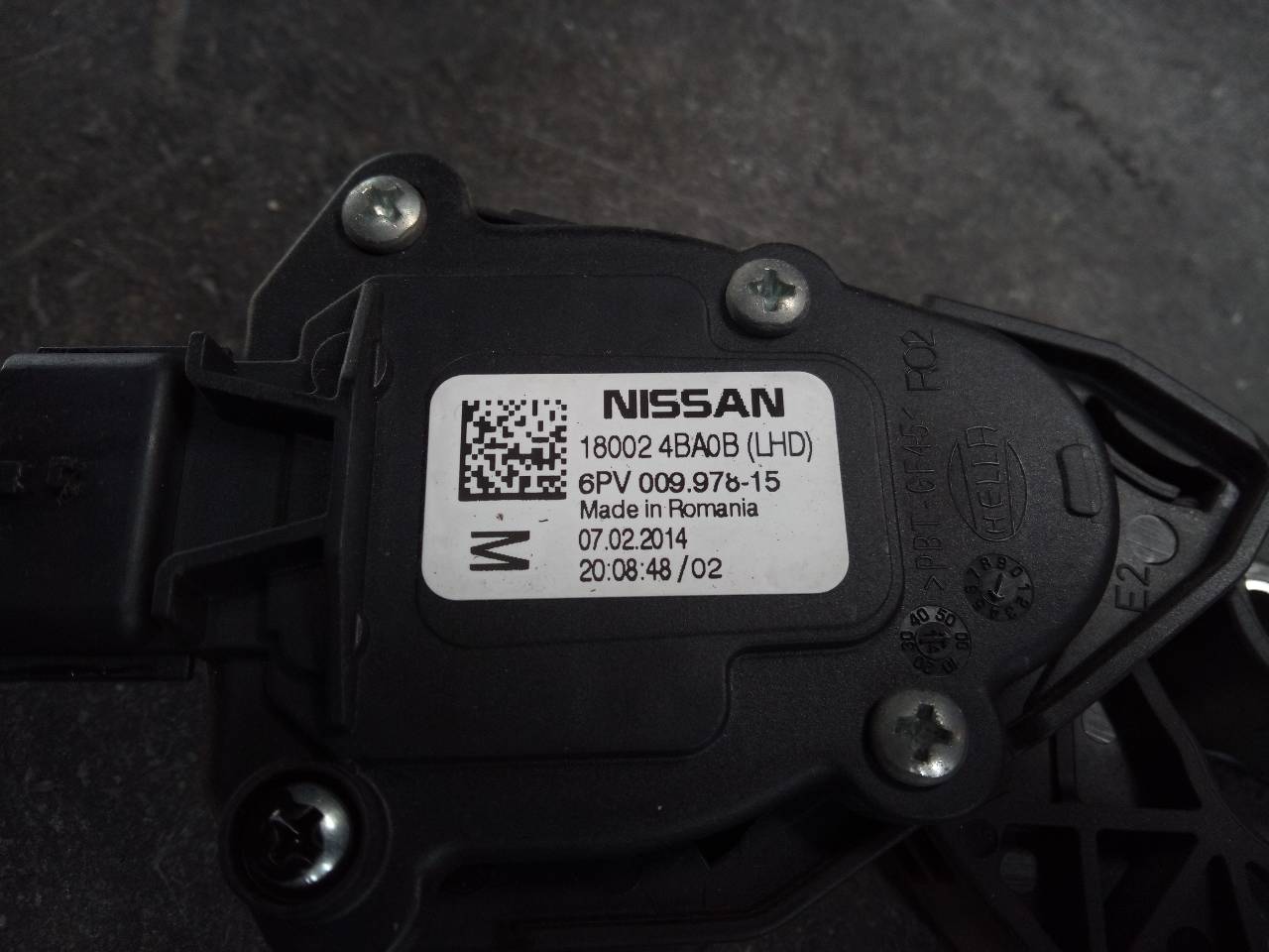 NISSAN Qashqai 2 generation (2013-2023) Throttle Pedal 180024BA0B 20967714