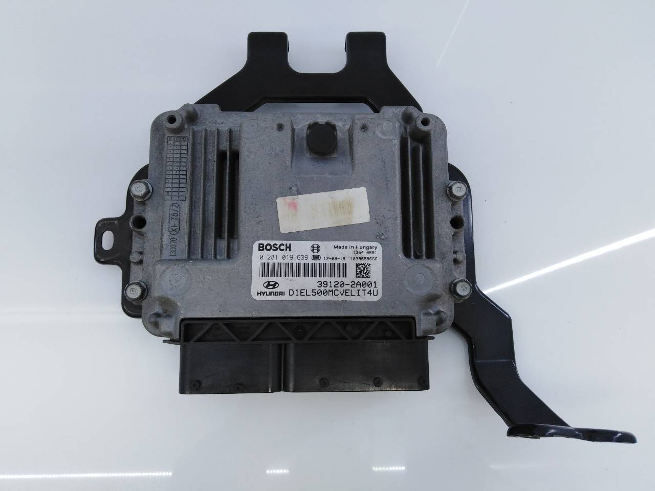 HYUNDAI Tucson 3 generation (2015-2021) Engine Control Unit ECU 391202A001,0281019639,E3-A3-50-3 21796028