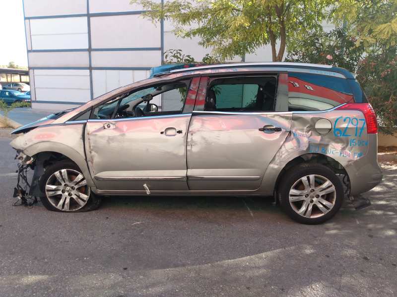 PEUGEOT 5008 1 generation (2009-2016) Galinių dešinių durų spyna 7062W3231I4,E1-A4-16-1 18542074