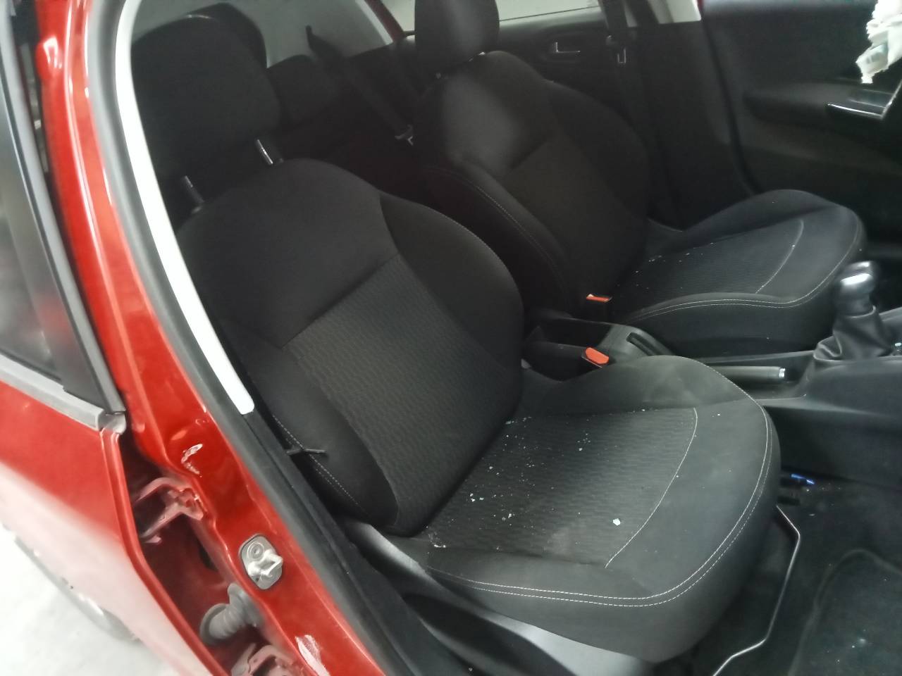 PEUGEOT 208 Peugeot 208 (2012-2015) Musikkspiller med GPS 23301418