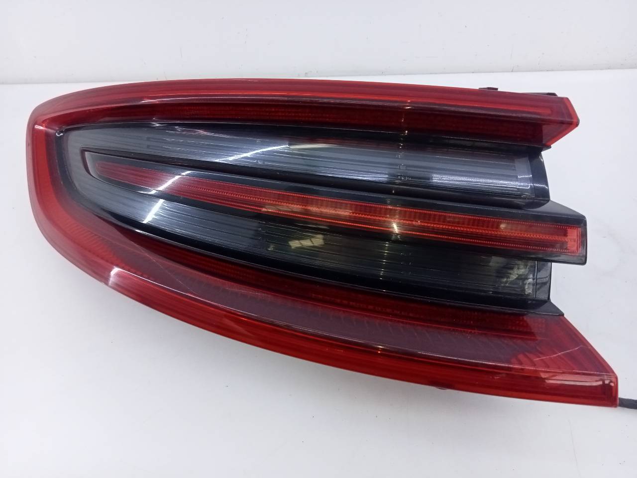 PORSCHE Macan 1 generation (2013-2023) Rear Left Taillight 95B945095D,E1-A5-47-2,E1-A5-47-2 26270008