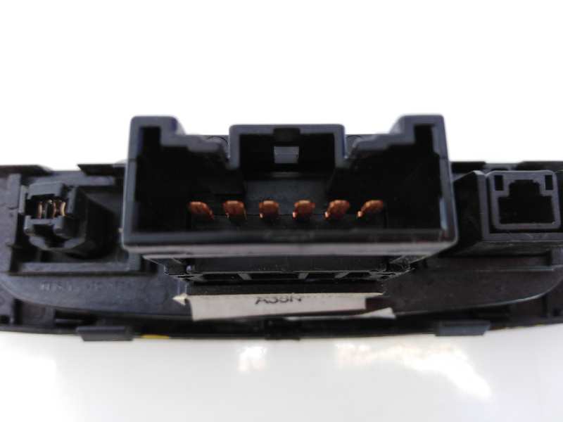 HYUNDAI Tucson 3 generation (2015-2021) Hazard button 937902S000BLH,E3-A3-23-1 18682233