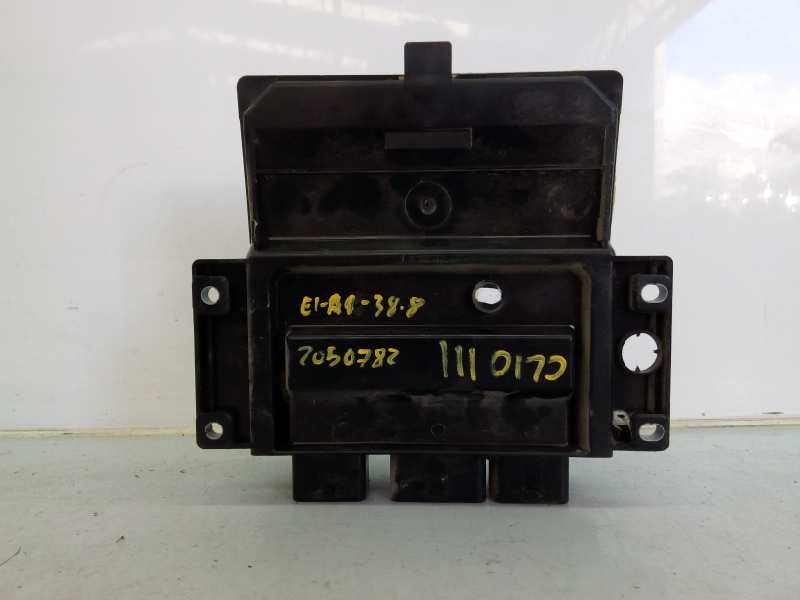 CHEVROLET Clio 3 generation (2005-2012) Engine Control Unit ECU 8200911560,8200909666,E2-A1-38-8 18567542