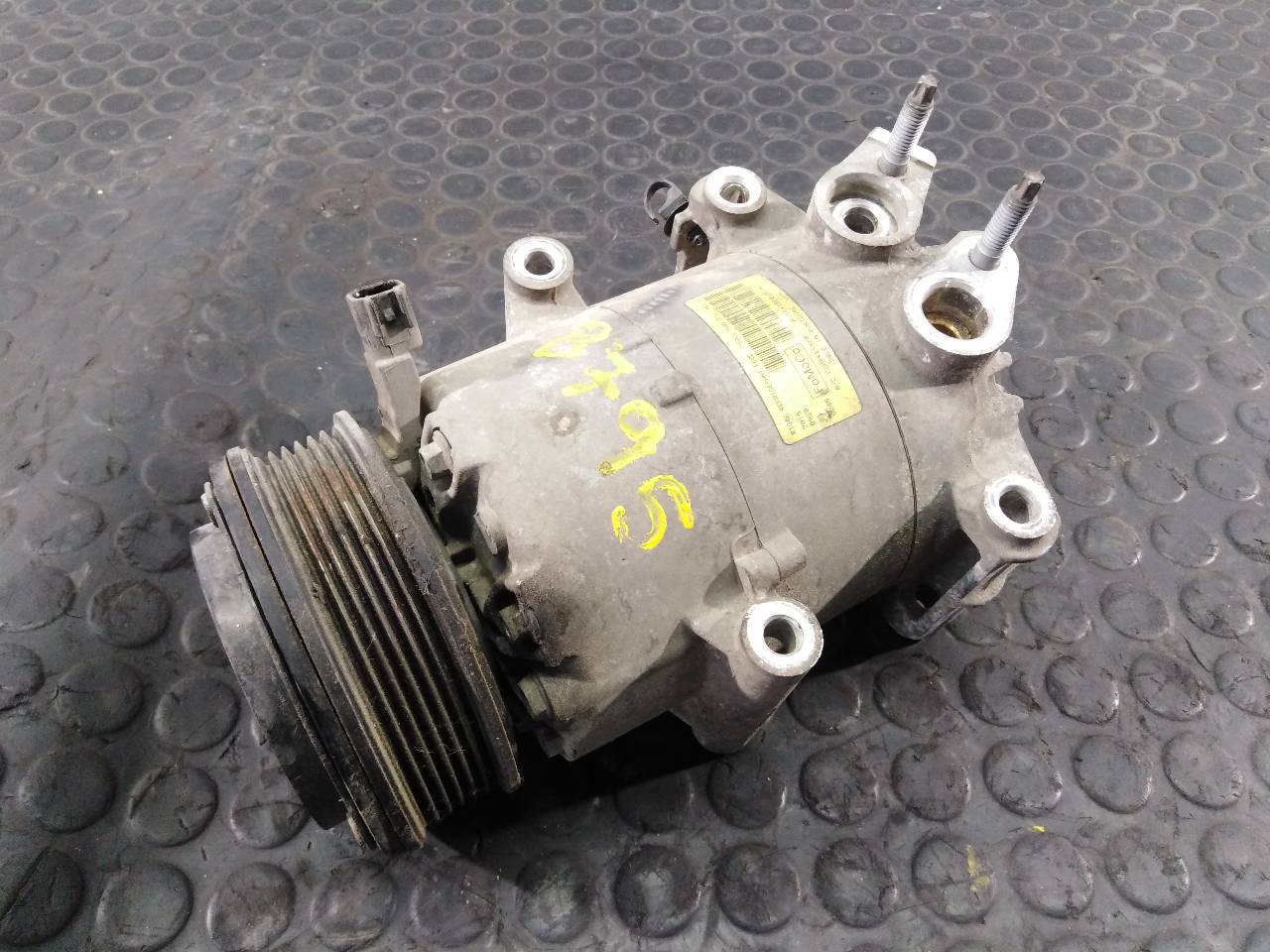 FORD Fiesta 5 generation (2001-2010) Aircondition pumpe AV1119D620AC,P3-B3-23-2 18709656