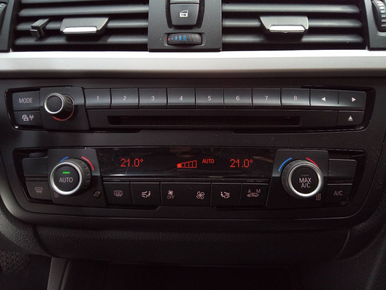 BMW 3 Series F30/F31 (2011-2020) Klimato kontrolės (klimos) valdymas 24049259