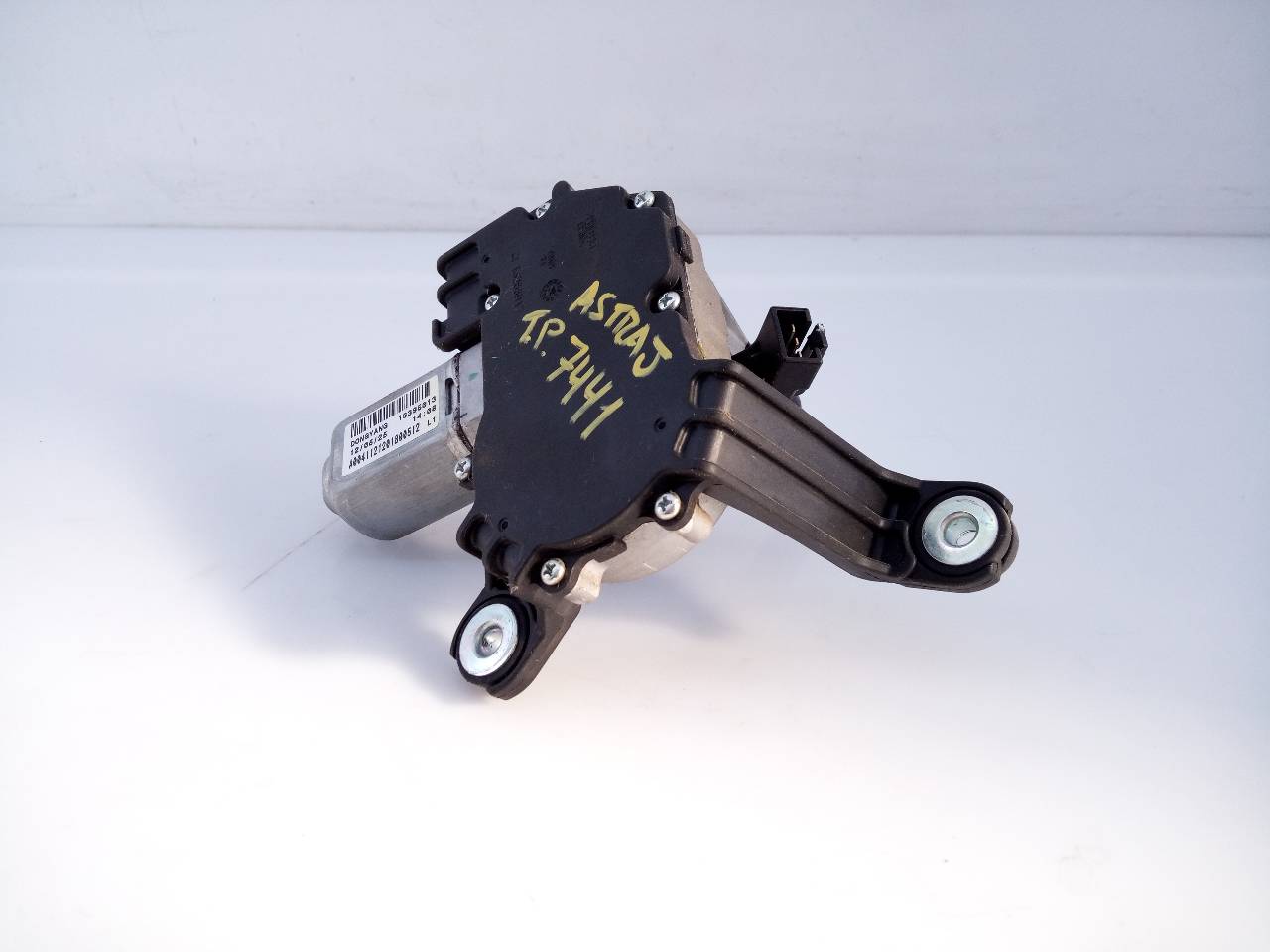 OPEL Astra J (2009-2020) Моторчик заднего стеклоочистителя 13395013, A0041121201800512, E2-B6-69-1 18593853