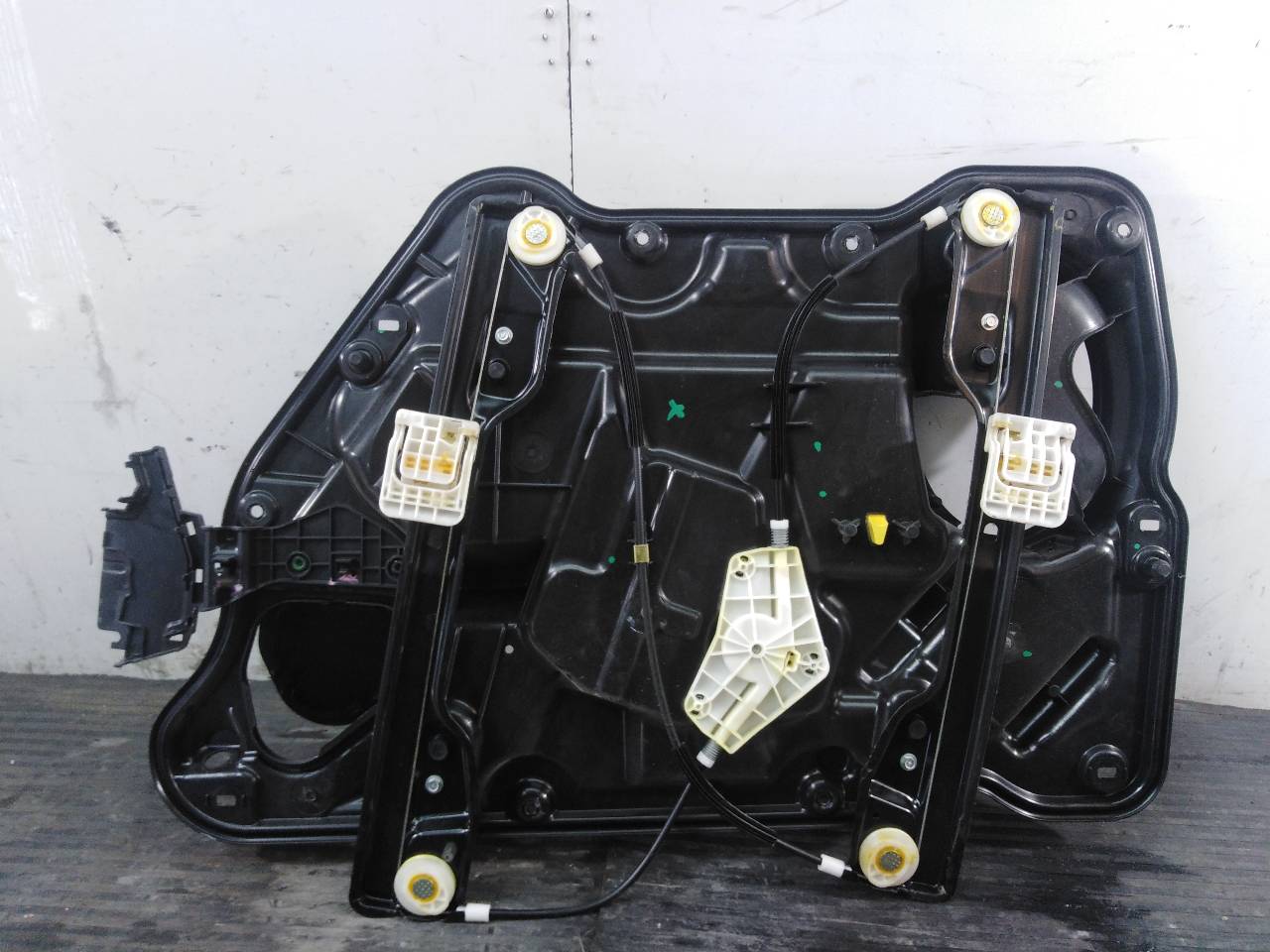 DODGE Journey 1 generation (2008-2020) Front Left Door Window Regulator 962581101, P2-B4-13 18732681