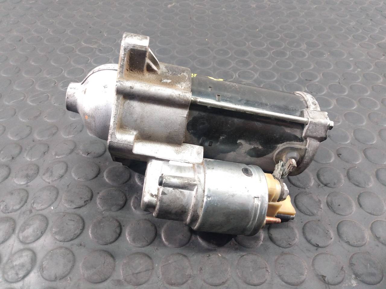 DACIA Logan 2 generation (2013-2020) Starter Motor 233007689R, RSM1411, P3-B7-4-3 18746837