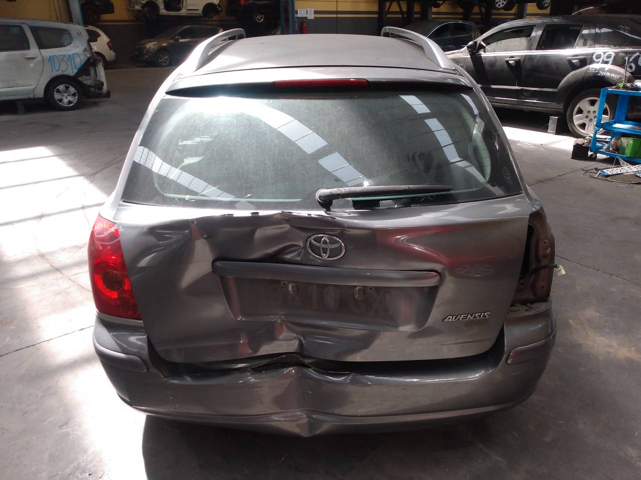 TOYOTA Avensis 2 generation (2002-2009) Замок передней левой двери E2-B4-3-2 20957246