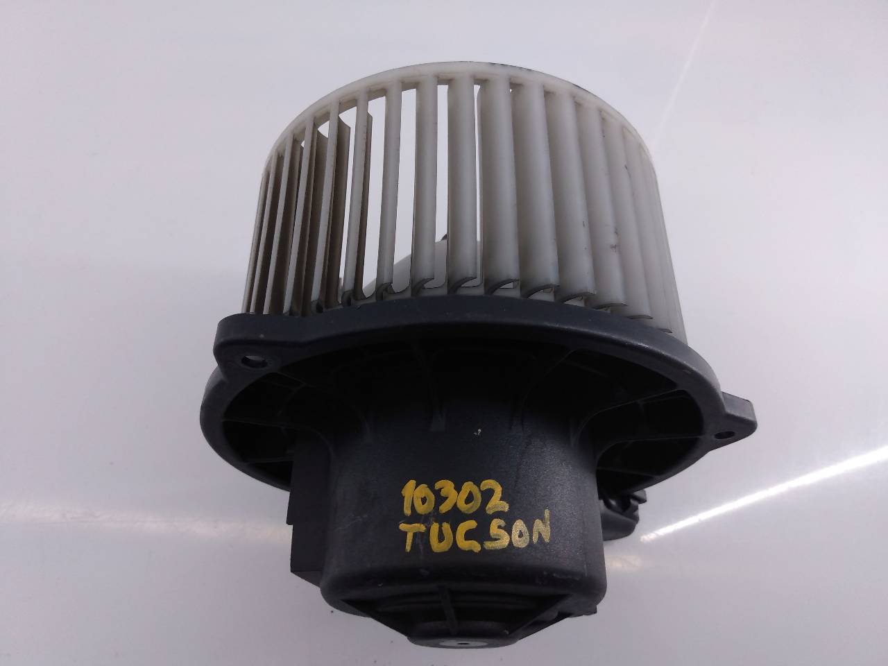 HYUNDAI Tucson 1 generation (2004-2010) Heater Blower Fan F00S330024, E2-B5-29-1 20959625