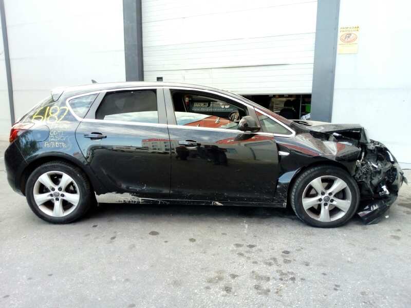 OPEL Astra J (2009-2020) Comutator geam ușă stânga față 13305011, E3-A5-32-1 18469976