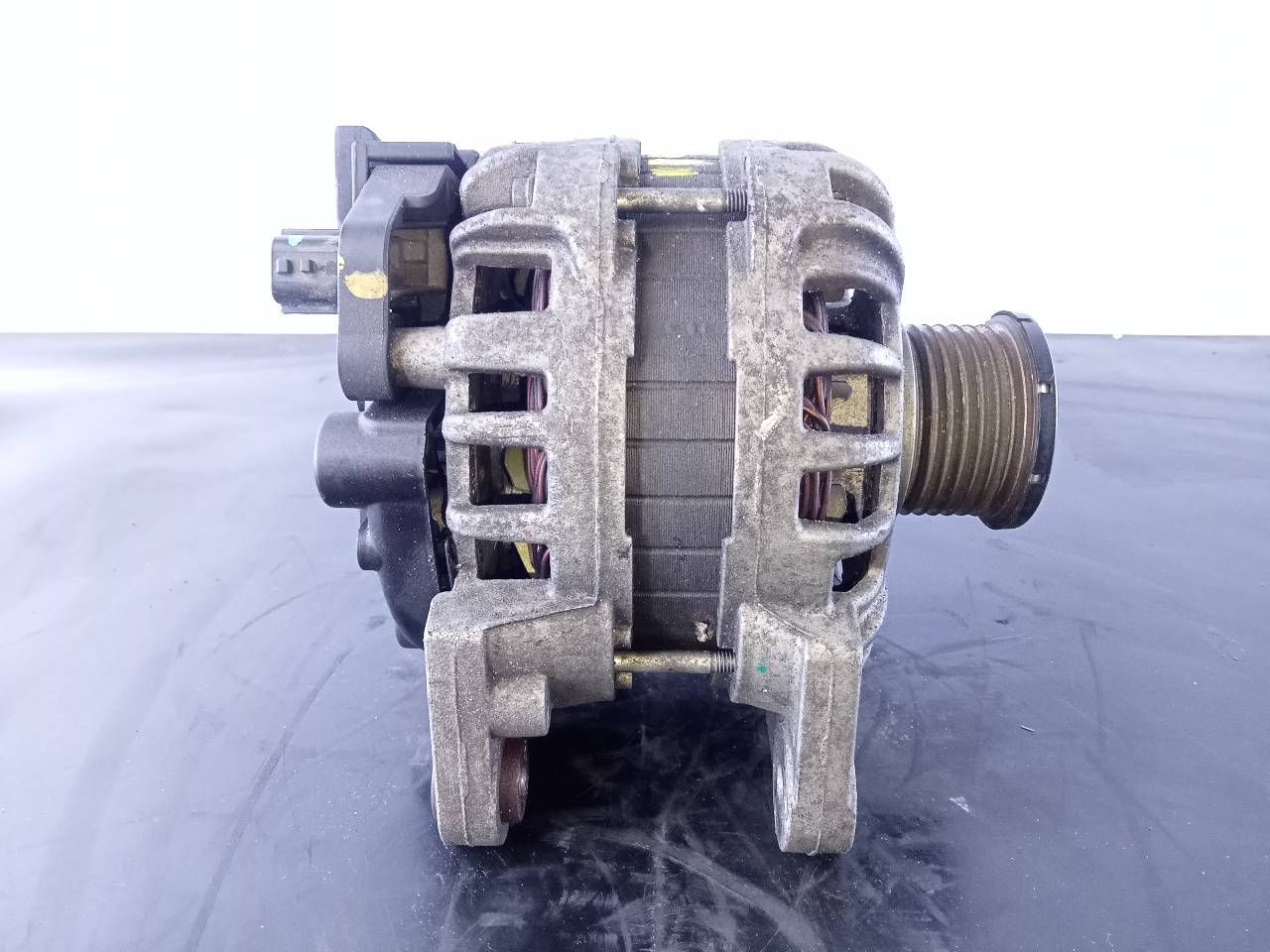 DACIA Sandero 2 generation (2013-2020) Alternator 231008593R, P3-A4-23-2 24075309