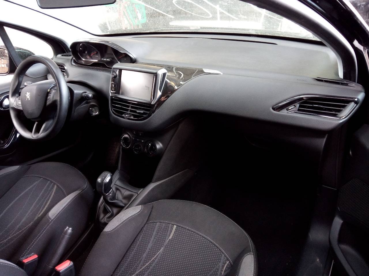 PEUGEOT 208 Peugeot 208 (2012-2015) Serrure de porte arrière gauche 9688080880, E1-A4-40-1 21793667