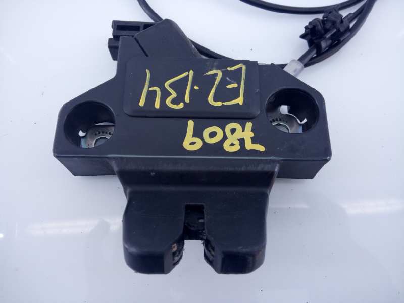 TOYOTA Avensis T27 Tailgate Boot Lock E2-B4-5-2 18626611