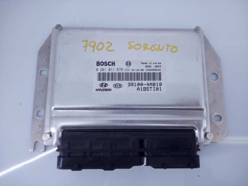 KIA Sorento 1 generation (2002-2011) Engine Control Unit ECU 0281011579, 391004A810, E3-A3-29-3 18635293