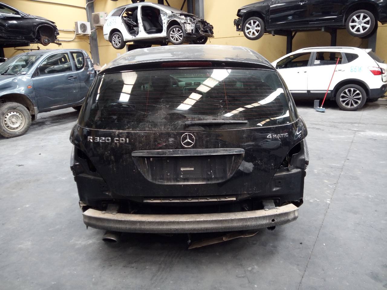 MERCEDES-BENZ R-Class W251 (2005-2017) Трапеции стеклоочистителей A2518201442 18708774