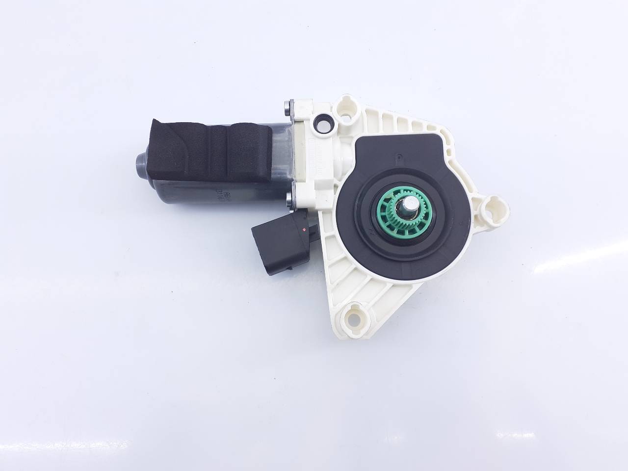 MERCEDES-BENZ CLA-Class C117 (2013-2016) Motor de control geam ușa  stânga spate A61041110,E1-A2-8-1 18767207