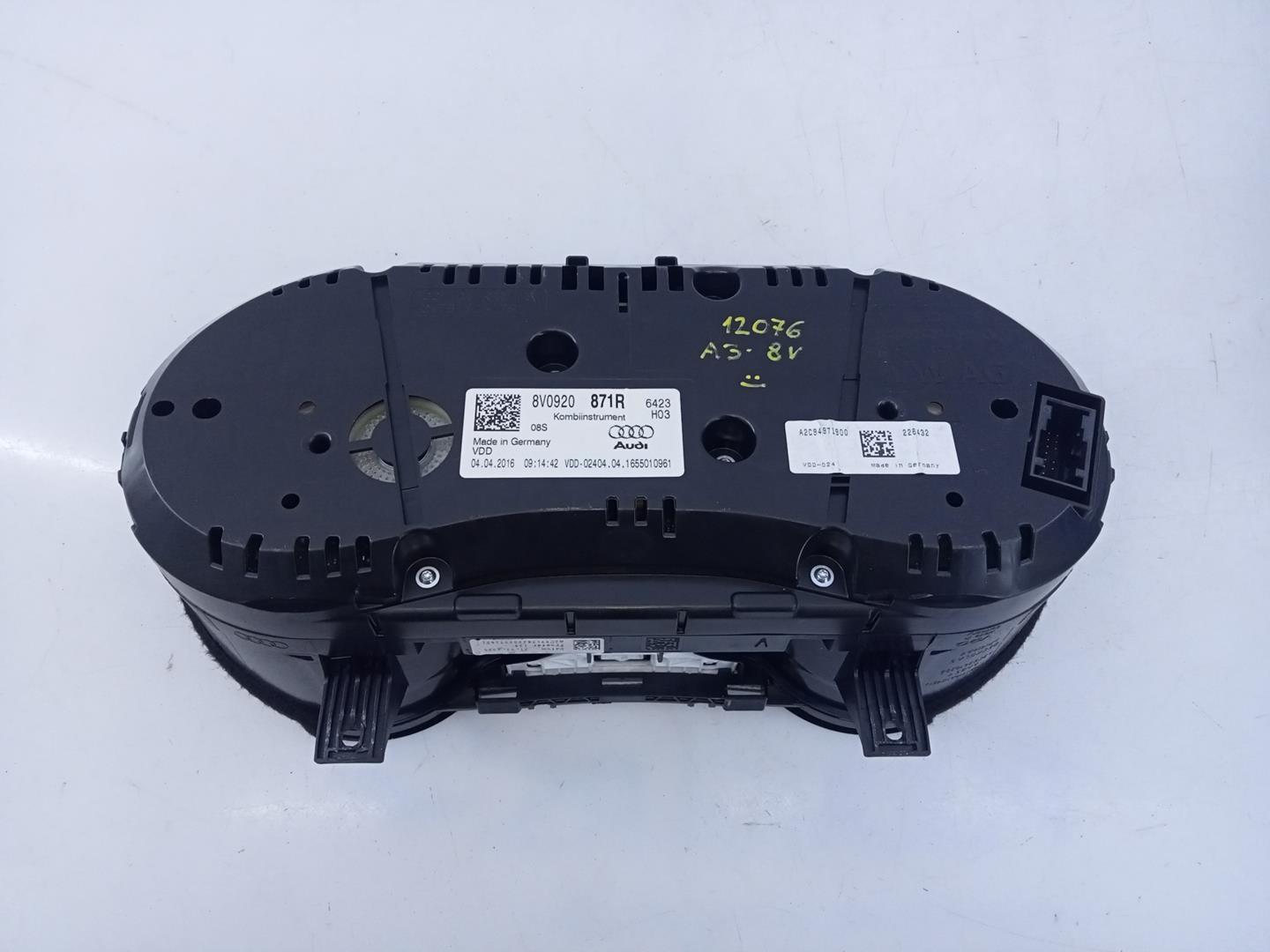 AUDI A3 8V (2012-2020) Speedometer 8V0920871R,E2-A1-39-2 24099915