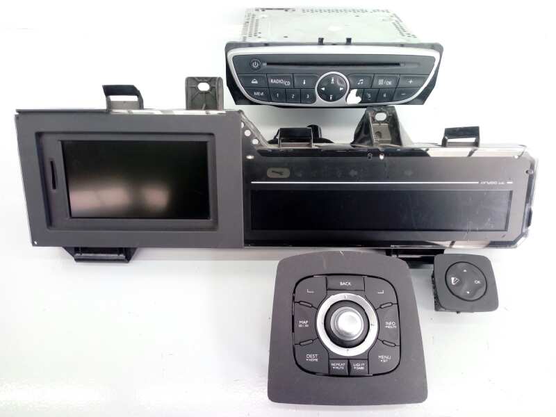 RENAULT Scenic 3 generation (2009-2015) Mūzikas atskaņotājs ar Navigāciju / GPS E2-A1-28-4 18341772