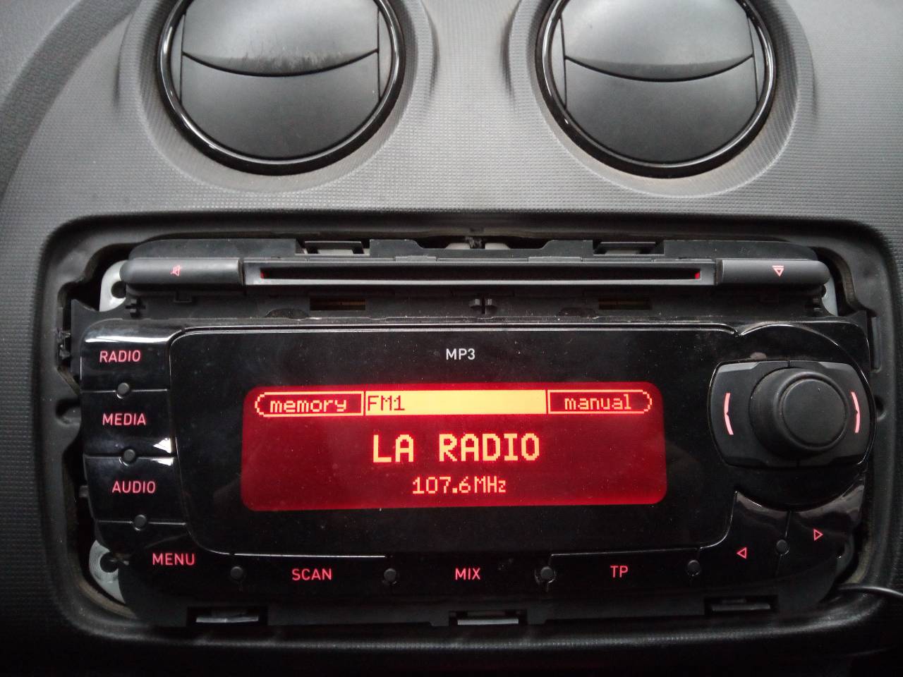 SEAT Ibiza 3 generation (2002-2008) Muzikos grotuvas be navigacijos 24102826
