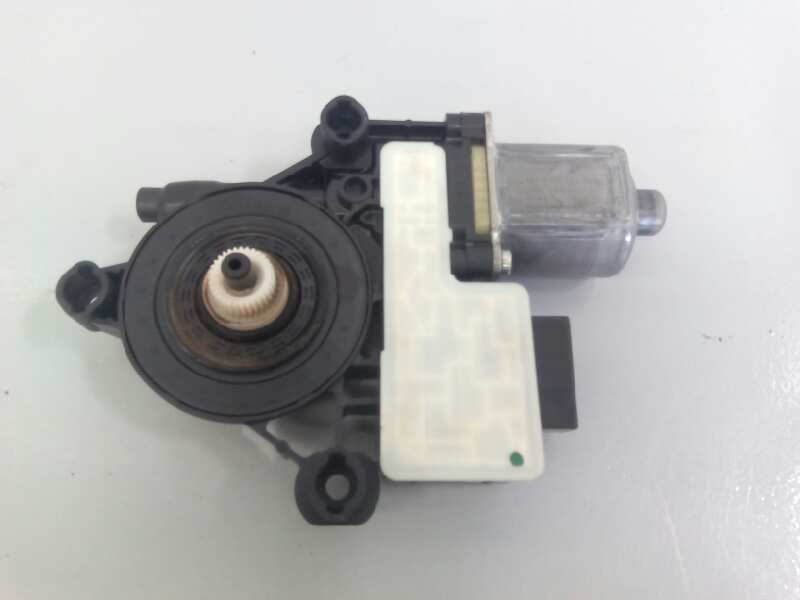 SEAT Leon 3 generation (2012-2020) Rear Left Door Window Control Motor 5Q0959811A, E1-B6-6-4 18389094