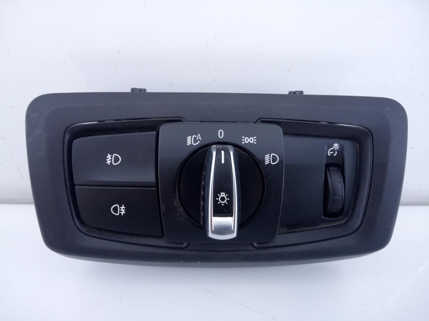 BMW 2 Series Active Tourer F45 (2014-2018) Headlight Switch Control Unit 931172704, 3473050103, E3-A2-22-1 24452578