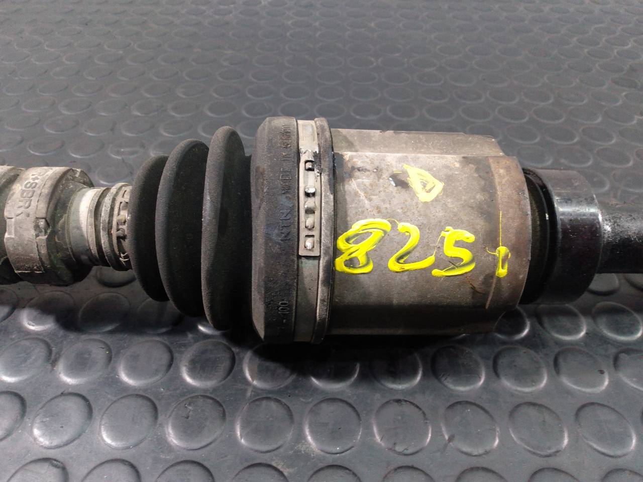 NISSAN Qashqai 1 generation (2007-2014) Полуось передняя правая P1-B6-18 18763470