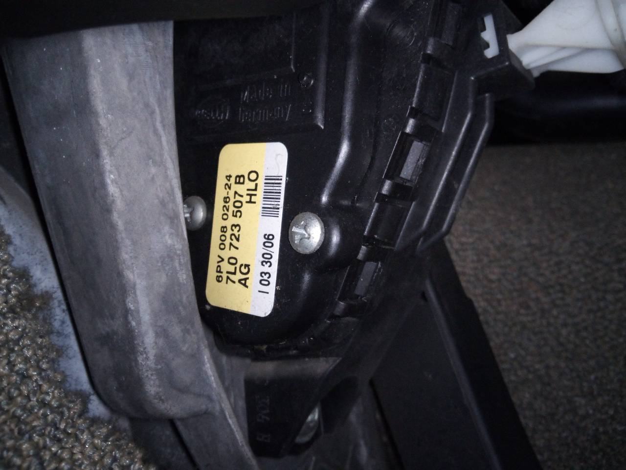AUDI Q7 4L (2005-2015) Akseleratoriaus (gazo) pedalas 7L0723507B, 6PV00802624 20962991