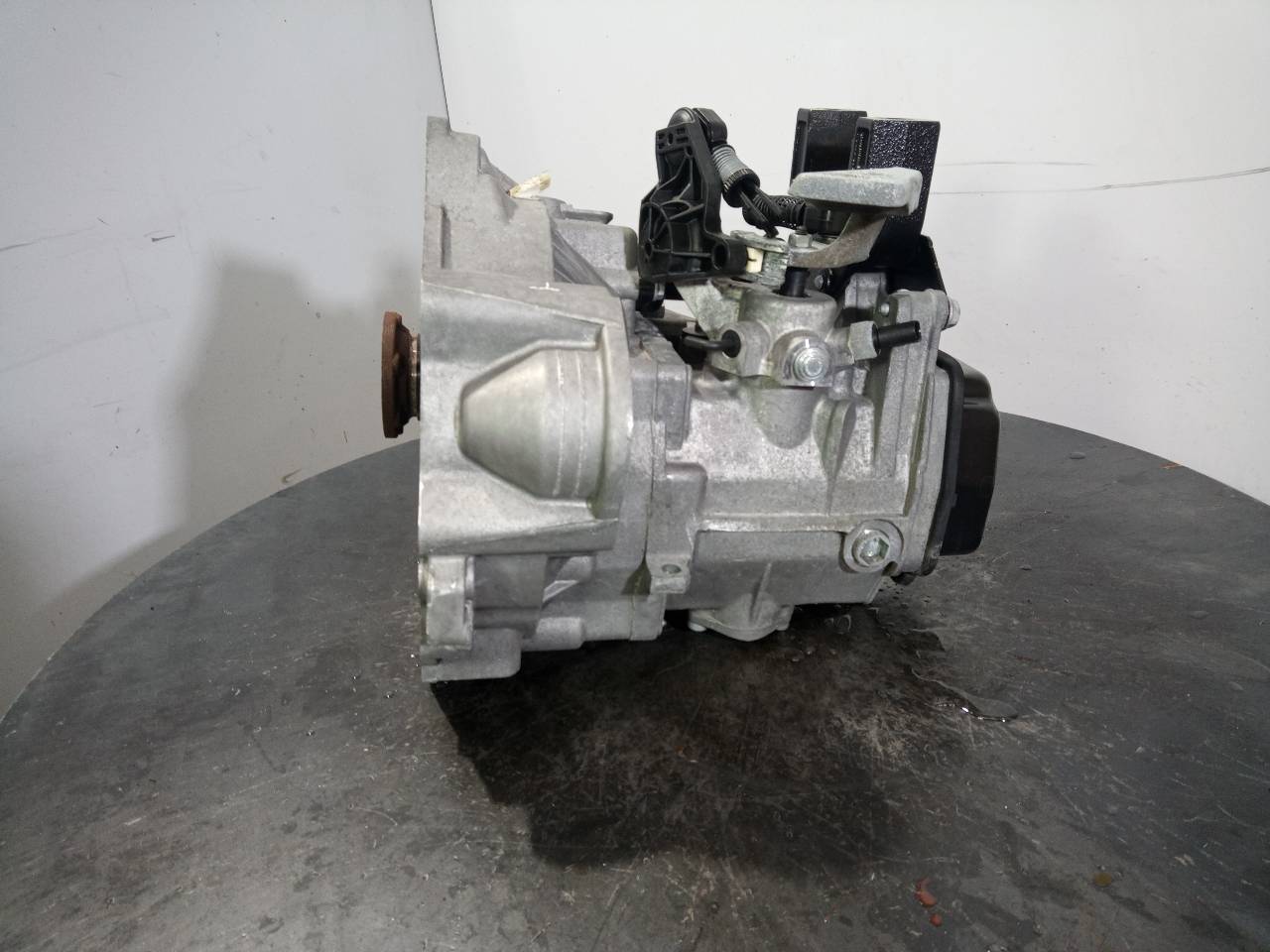 SEAT Toledo 4 generation (2012-2020) Gearbox MZL,M1-A1-31 21800121