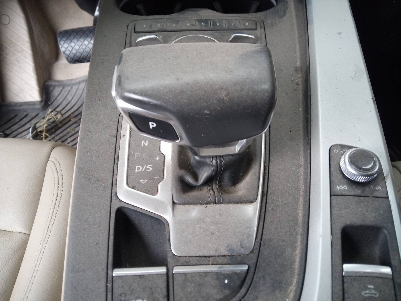 AUDI A5 F5 (2016-2024) Gear Shifting Knob 26267776