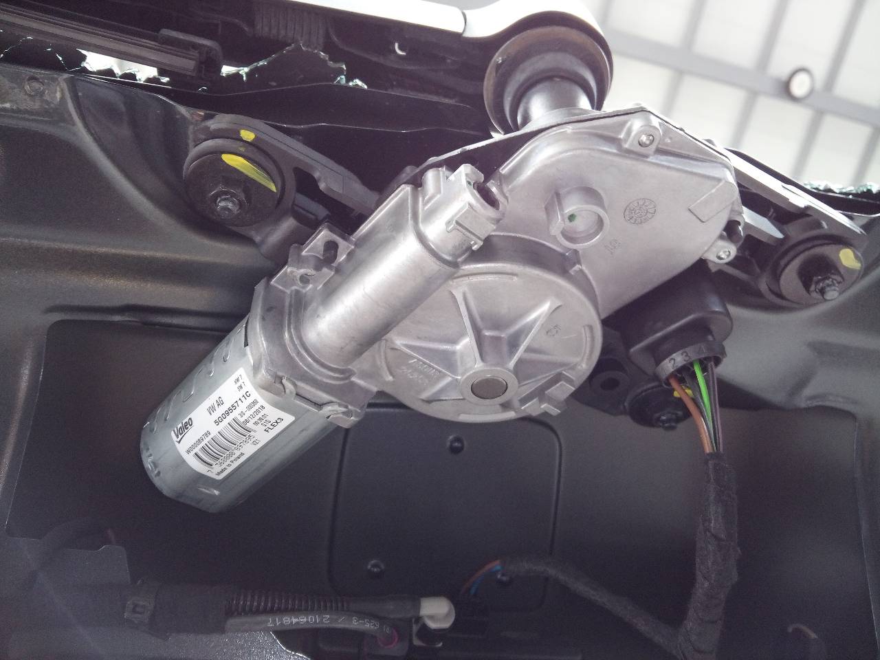 SEAT Ateca 1 generation (2016-2024) Motor stierača zadného okna 5G0955711C+ 26273116