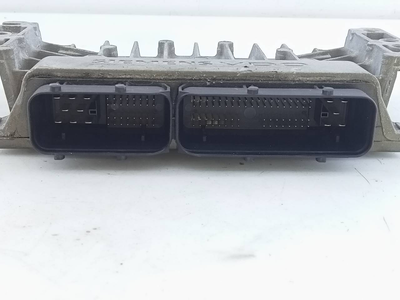 AUDI A5 Sportback 8T (2009-2011) Moottorin ohjausyksikkö ECU 7562624,E3-A2-25-1 26273448